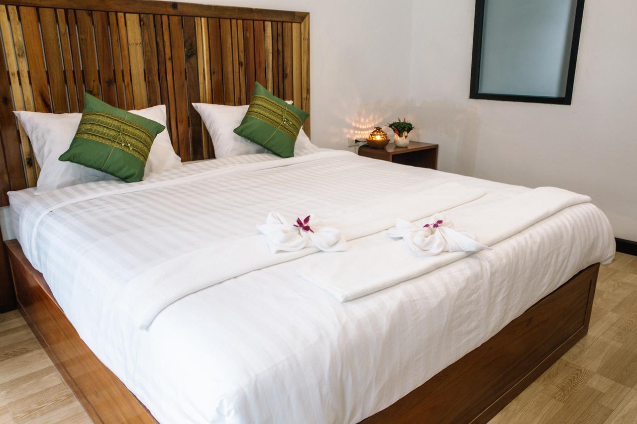 Billabong Hotel And Cafe Baan Tai Exterior foto